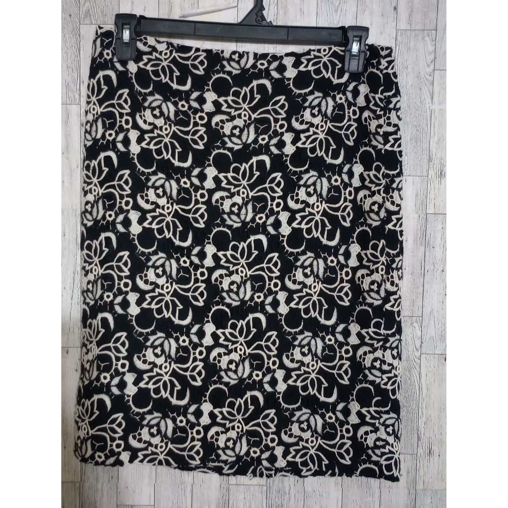 Talbots Skirt Embroidered Lace Floral Knee Length Straight Black White Size‎ 10